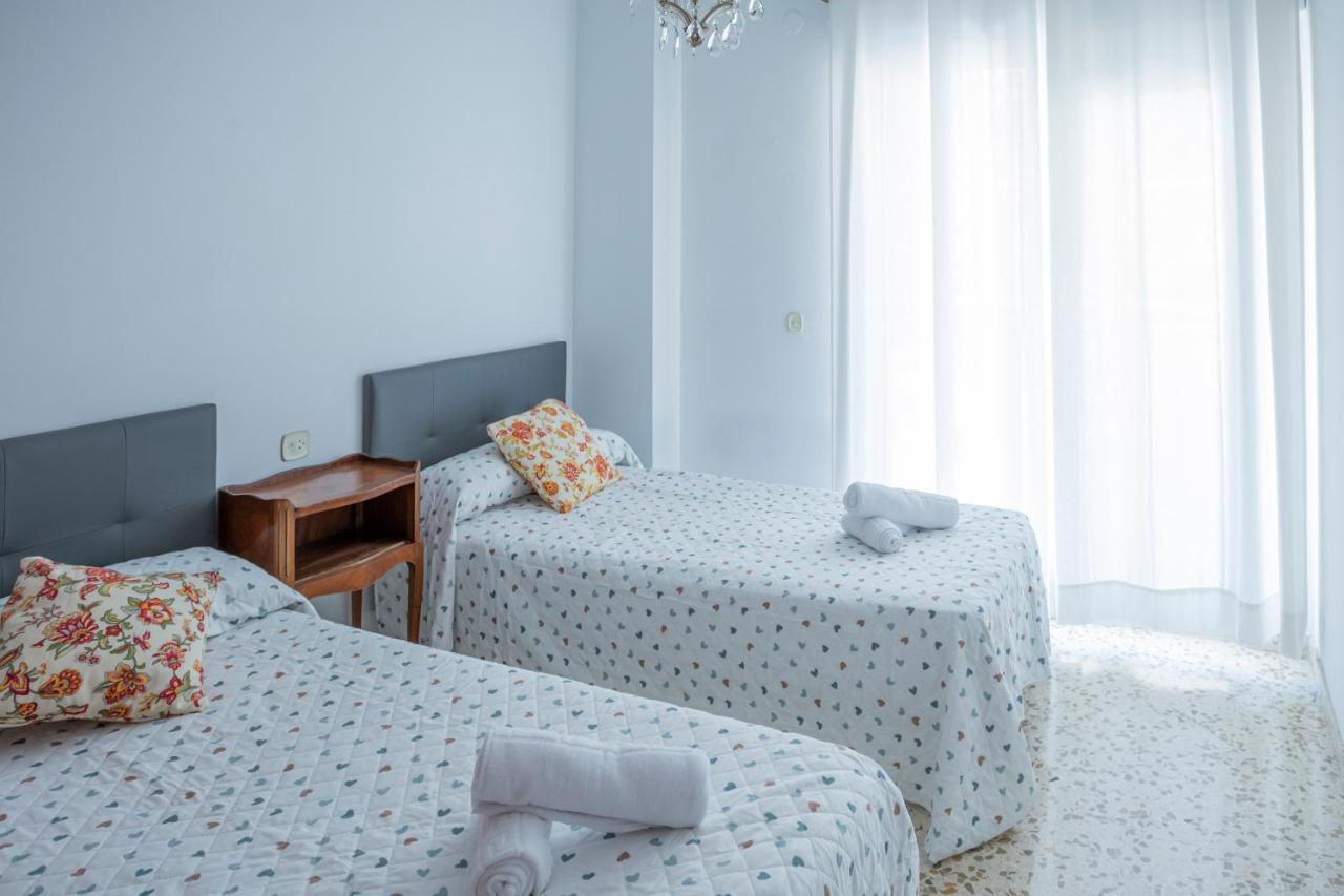 Apartamento Parque Mediterraneo Малага Екстер'єр фото